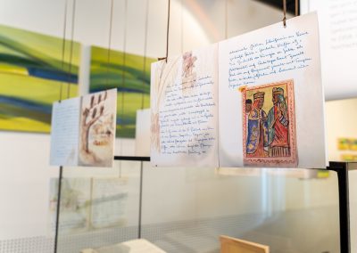 Einblicke in die Ausstellung Erinnerungen an Äthiopien - Texte von Dr. Huber - Bilder der Savanen von Hilde Chistè © Markus Ocvir